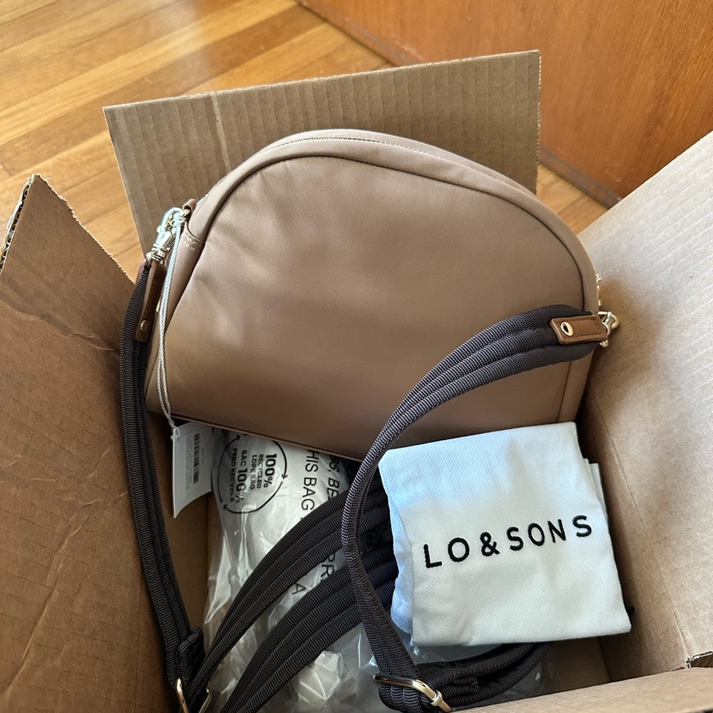 Nouvelle by Lo and Sons NWT - Picture 13 of 14